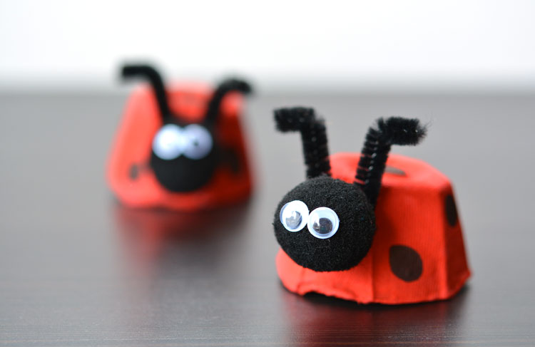 easy art and craft ideas for kids - egg carton ladybug